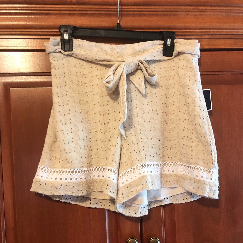 Kaari Blue Tan Patterned Shorts NWT Size 8